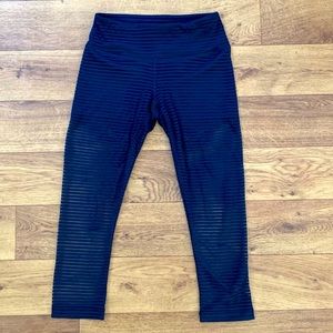 Workout mesh leg capris
